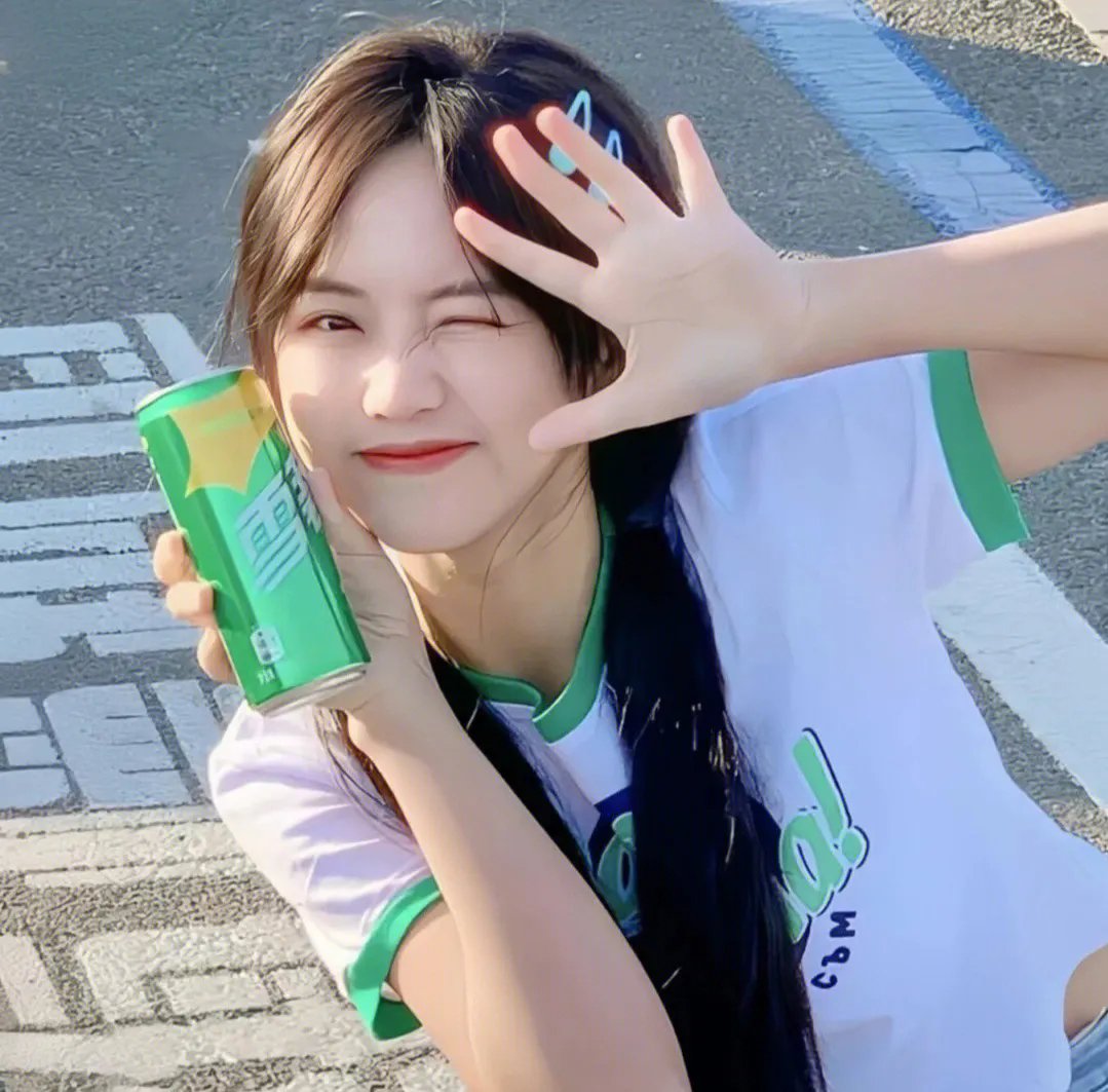 摊牌了，我有三个后妈